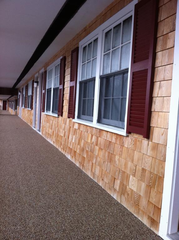 Holiday Hill Inn & Suites Dennisport Exterior photo